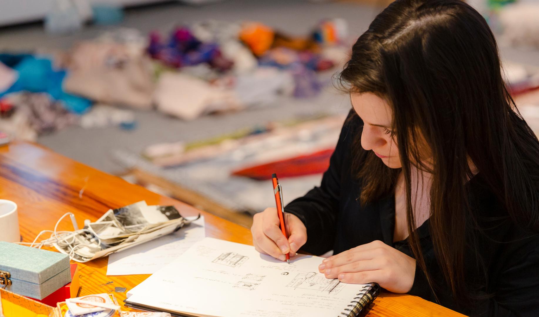Elián Stolarsky at work