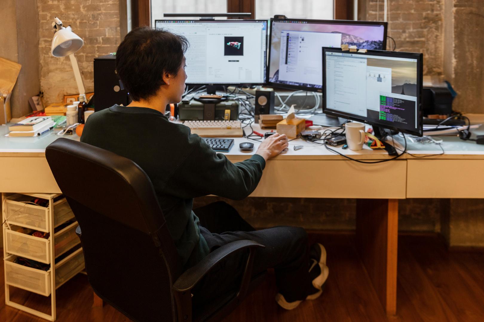 Guo Cheng @ work