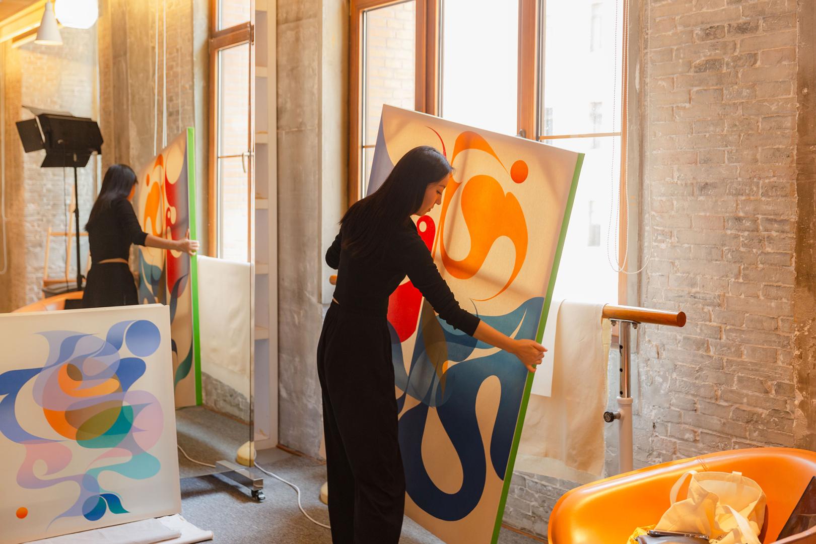 Haoyun Erin Zhao at work