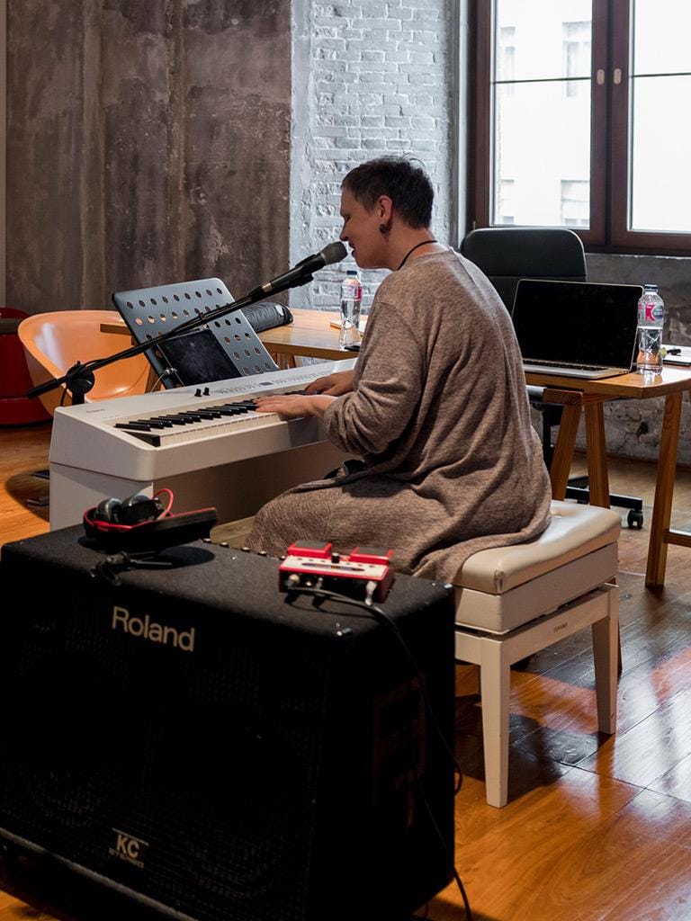 Misha (Michaela Steinhauer)