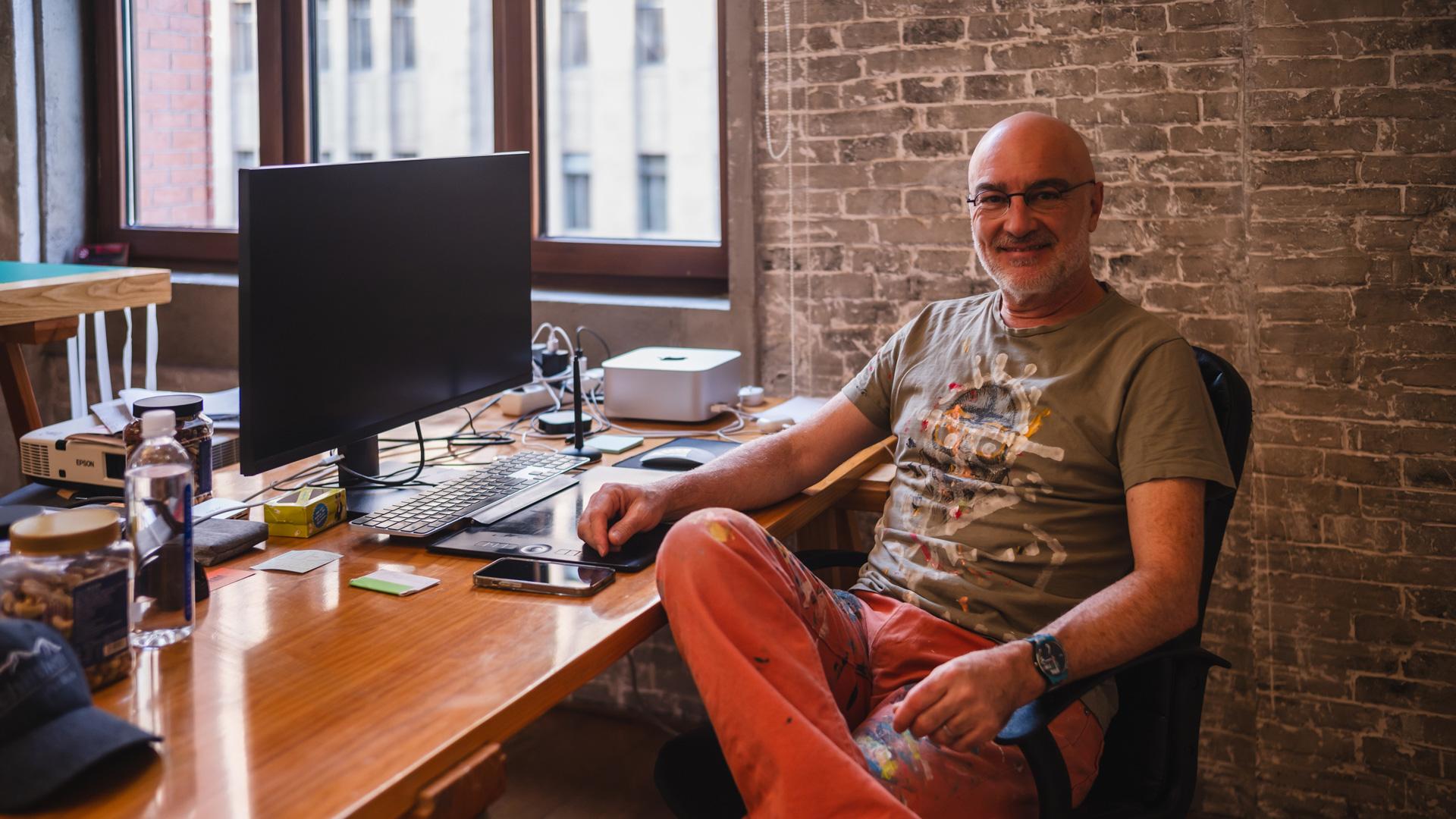 Philip Royce Earnhart at work