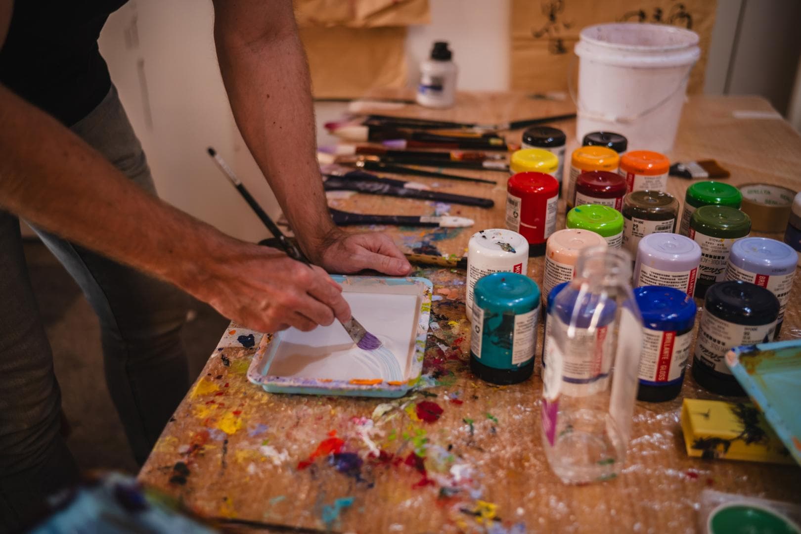 Roman Lipski at work